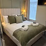 The Boutique 3* 번드런