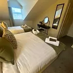 The Boutique B&B 번드런
