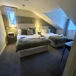ベッド・アンド・ブレックファスト The Boutique 3*