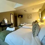 The Boutique 3*