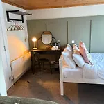 B&B The Boutique